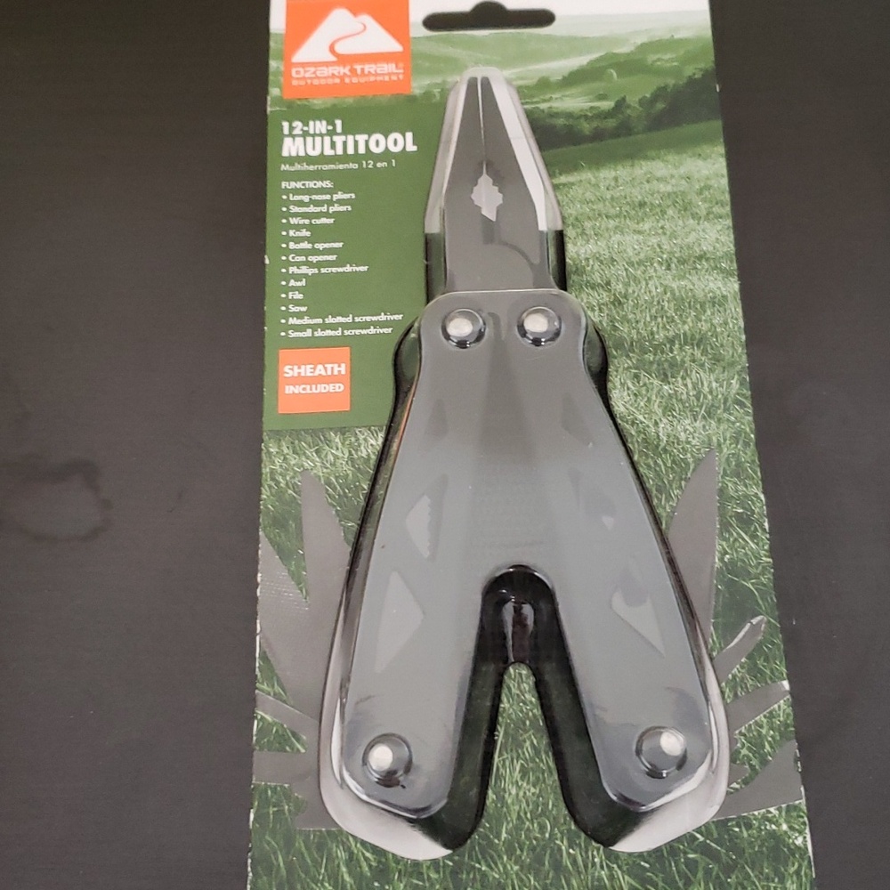 Multi Tool with carrying case